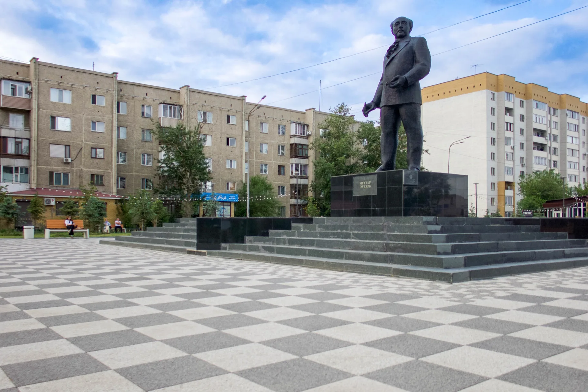 Площадь Ауэзова, г. Семей